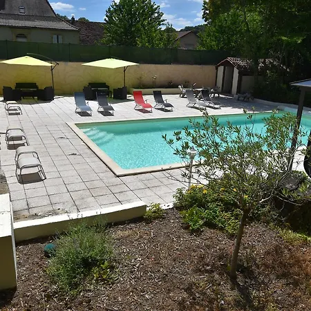 Frühstückspension Creol'ya 3*